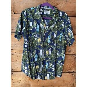 Free Planet Camp Shirt Mens L Surfboard Lightweight Short Sleeve